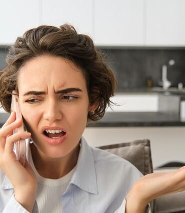 Verifying call from 877-233-1800 – scam or legitimate support line